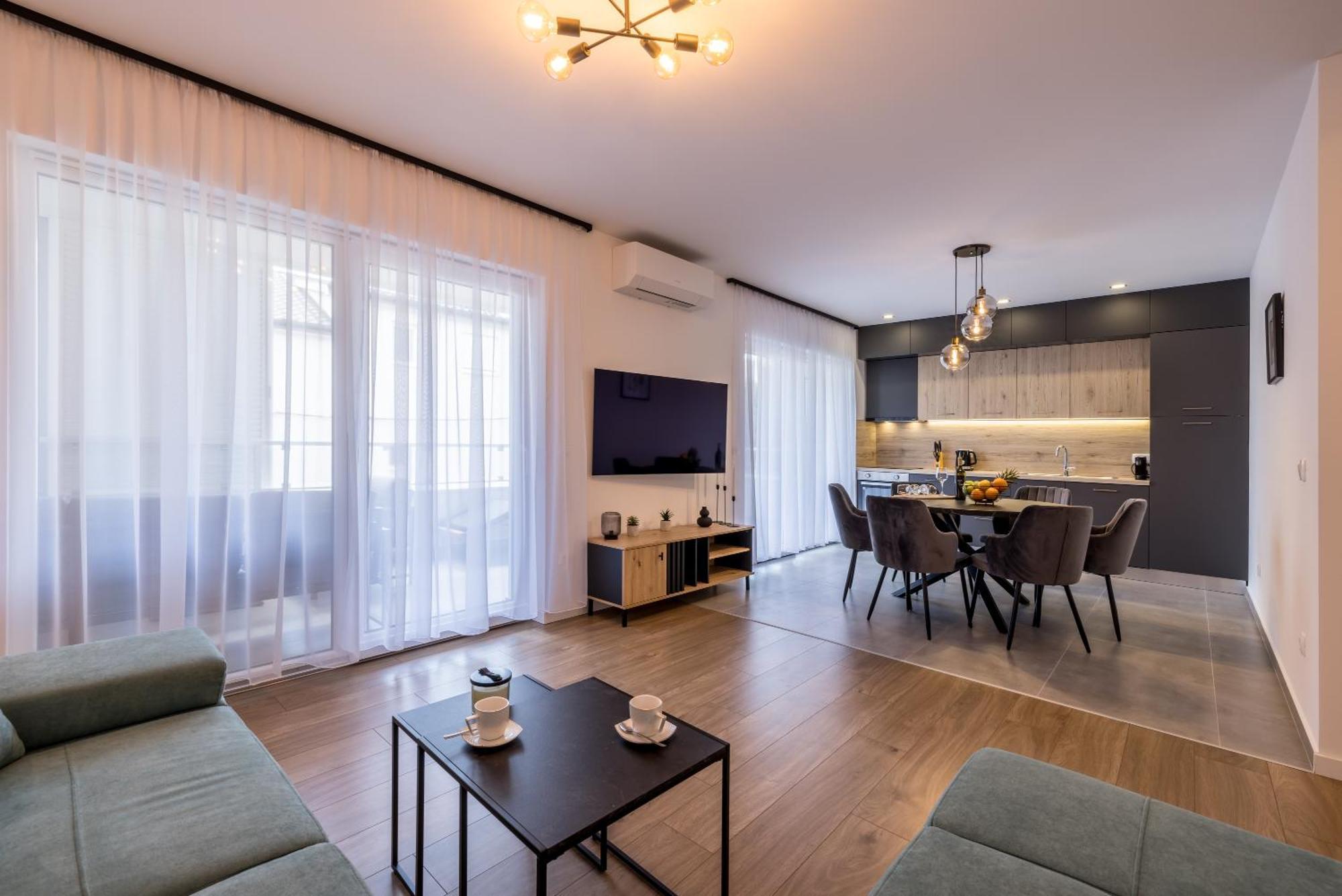 Adriatic Nest, Cozy And Modern Two Bedroom Apartment Kaštela Exterior foto